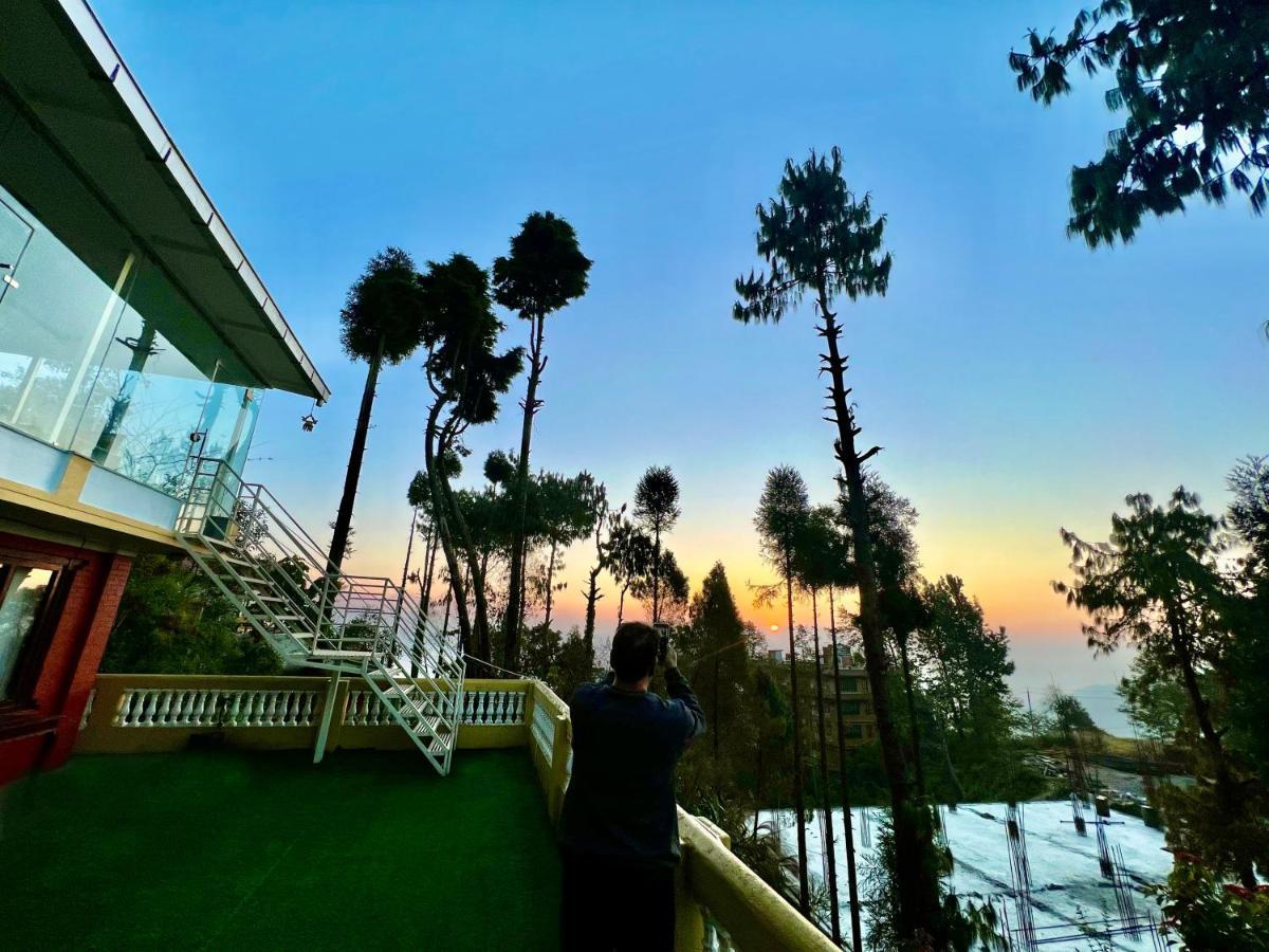 Mount Everest Hotel & Resort Nagarkot Exterior photo